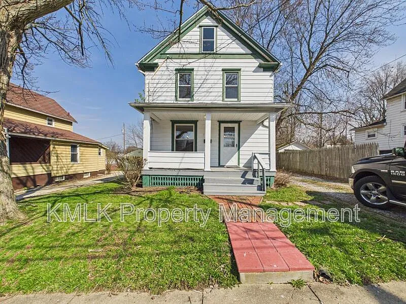 773 Montana Ave