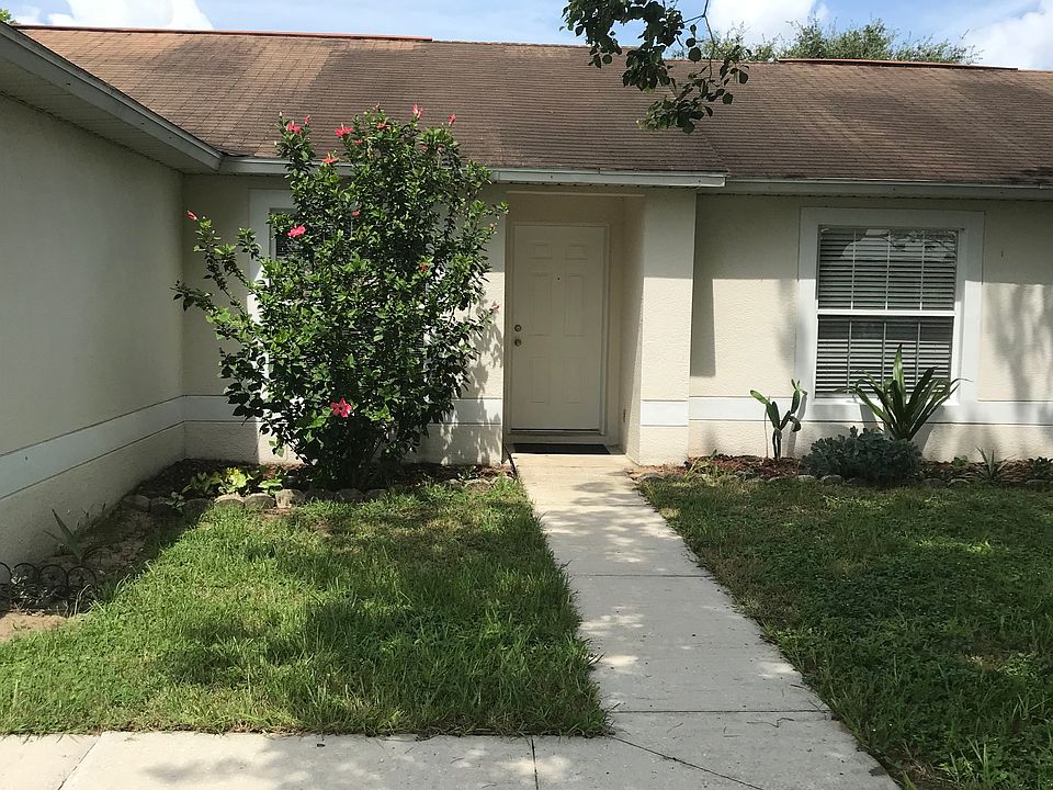 1st image of 12016 Woodglen Cir