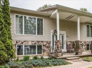 47 Cemetery Rd, Halfmoon, NY 12065