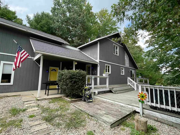 6878 S Forest Lake Dr, Alger, MI 48610