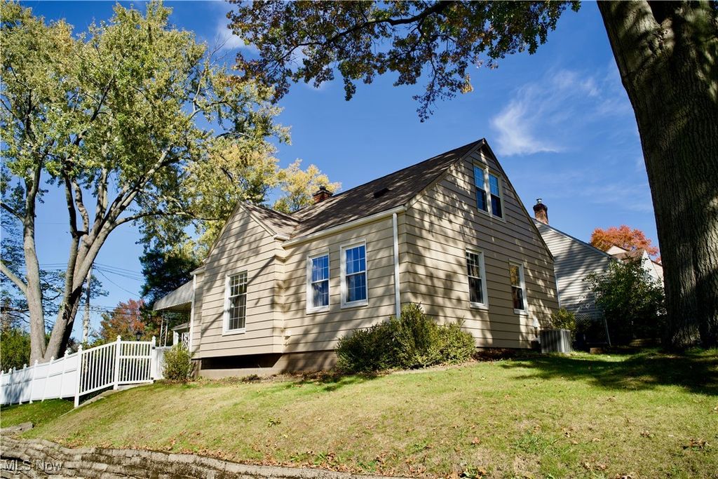 Real estate listing image