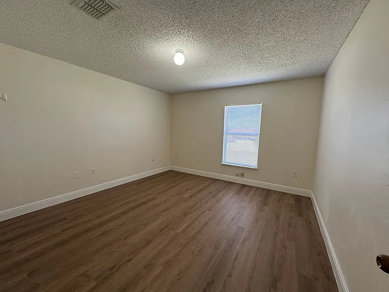 11718 Pethrick Dr — Photo 23