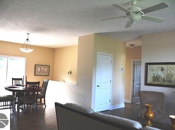 4th image of 7478 E Meadows Dr #17