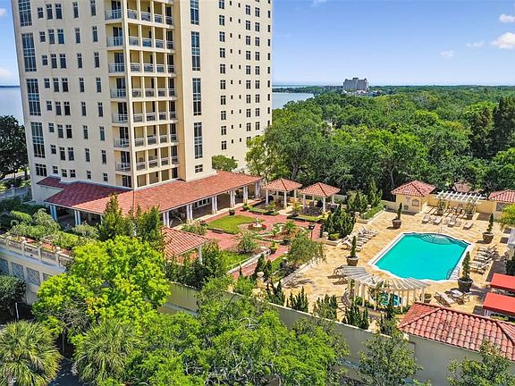 4th image of 4201 Bayshore Blvd Unit 604