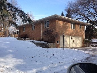 3211 Wakonda Ct, Des Moines