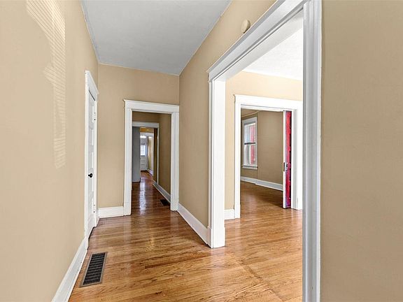 2nd image of 4011 Hartford St