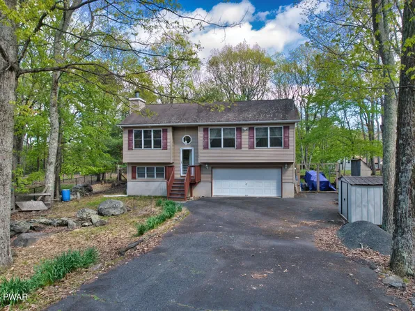 102 Autumn Rd, Dingmans Ferry, PA 18328