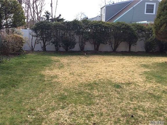 4th image of 54 Judith Ln