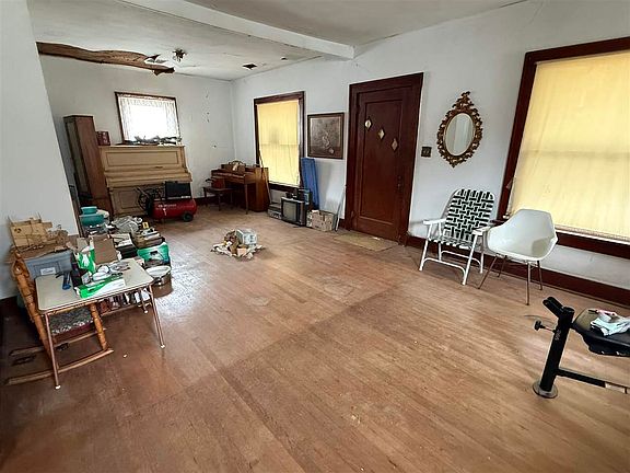 5th image of 805 W McKinley Ave