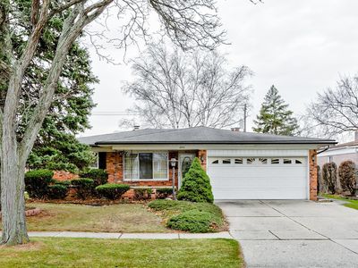 2712 Berkshire Dr, Troy, MI, 48083