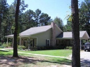 521 Rainey Rd, Moselle, MS 39459