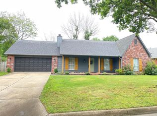 1301 N Flamingo Rd, Rogers, AR 72756