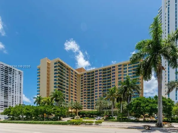 2501 S Ocean Dr, Hollywood, FL