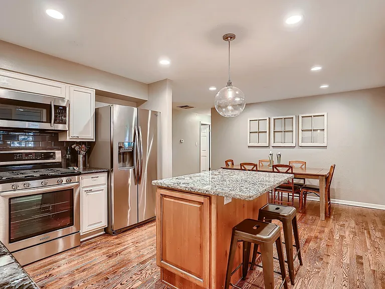 5495 S Lakeview St — Photo 3
