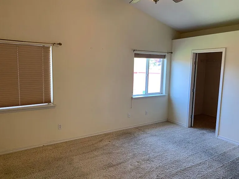5708 Ochoco Ln — Photo 10