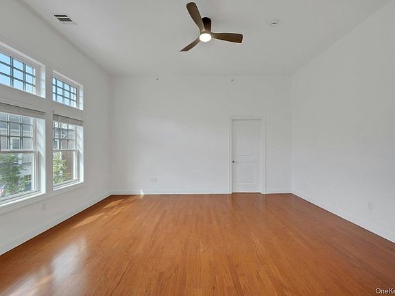 3rd image of 402 Main St #2B