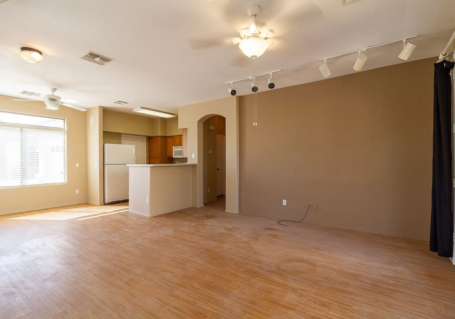 Live in Style and Convenience - 2BR/2BA with Appliances and Community Amenities! — Photo 4