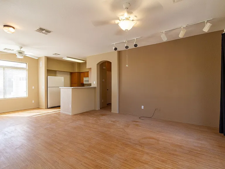 778 S Jesse St — Photo 4