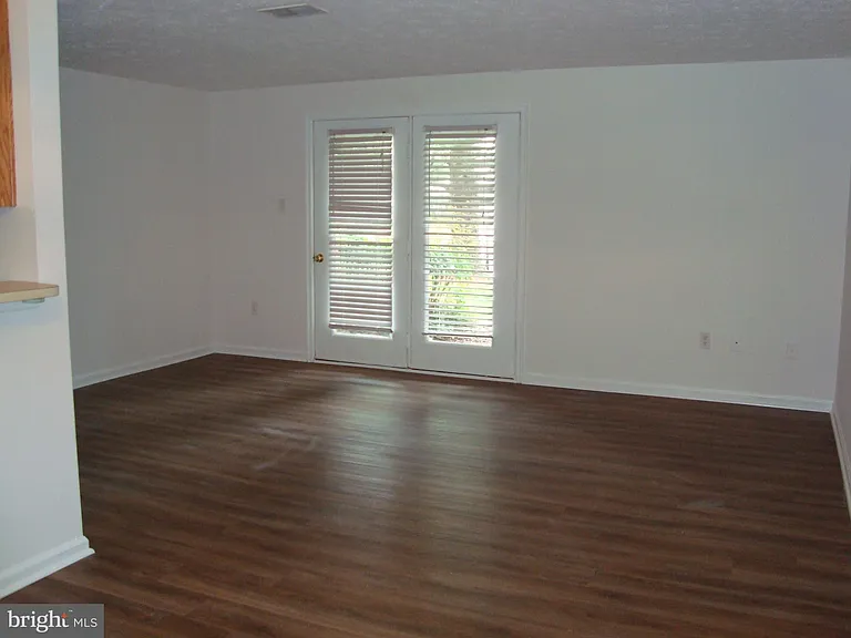 18704 Caledonia Ct #B — Photo 5