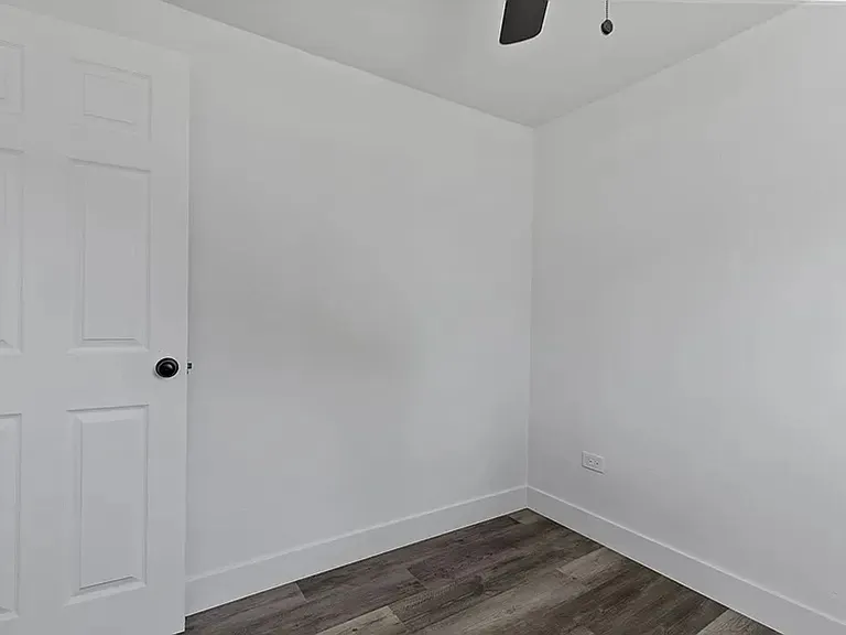 3523 S Cherokee St — Photo 26