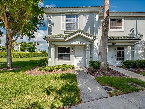 2nd image of 8015 Casa Palermo Cir
