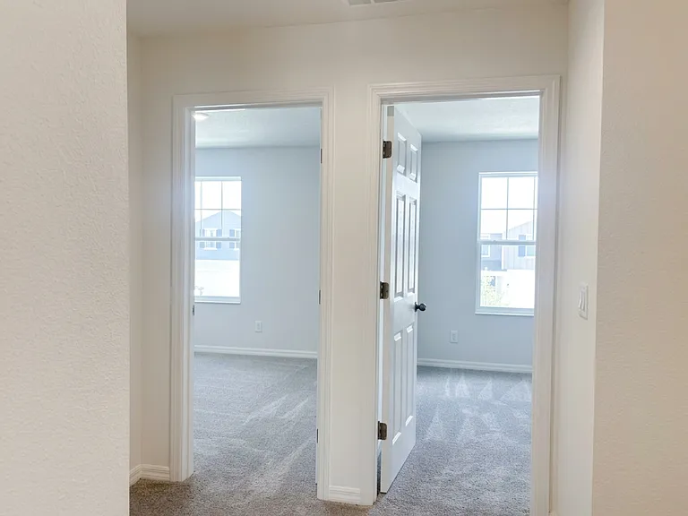 1438 Acorn Meadow Loop — Photo 8