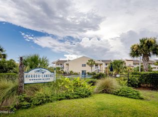 2421 Beach View Dr #D06, Ocean Springs, MS 39564