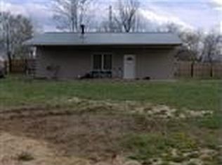 5308 E Elmer Martin Rd, Pekin, IN 47165