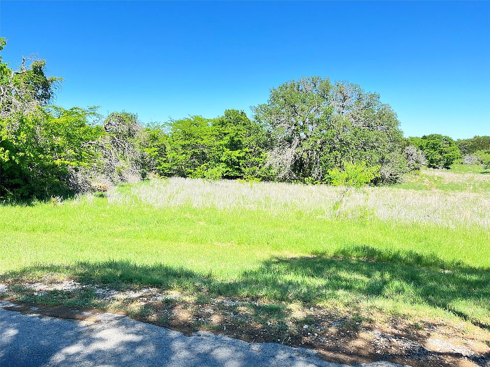 1st image of 35044 Oakwood Dr