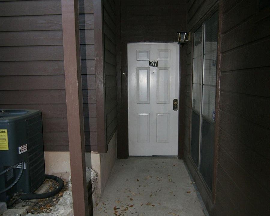1st image of 8633 Datapoint Dr APT 211