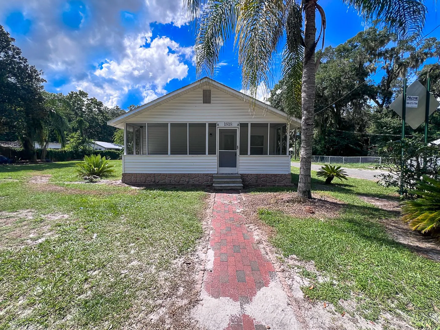 Pet Friendly 2BR/2BA + Flex Space off Waldo Road! — Photo 1
