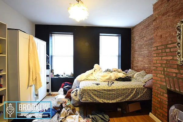 Rented by null | media 25