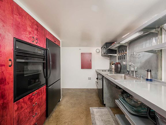 4th image of 1097 Howard St Unit 102