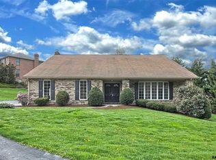 3593 Cimmeron Rd, York, PA 17402