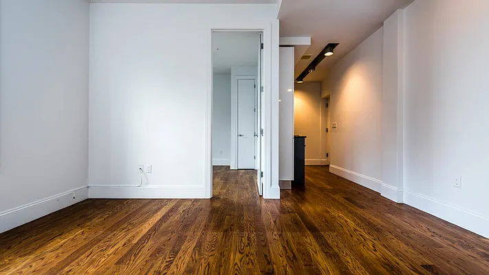 Rented by Nooklyn NYC LLC | media 106