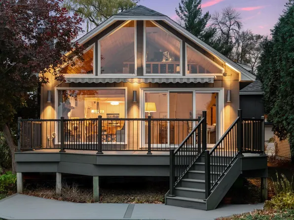16922 Grays Bay Blvd, Wayzata, MN 55391