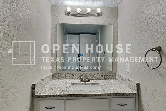 219 Cutting Horse Ln — Photo 11