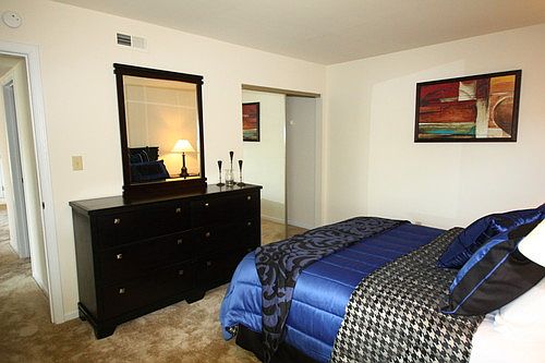 2nd image of 1159 Olive Lake Dr APT .i