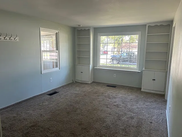 Henderlong Pkwy — Photo 2