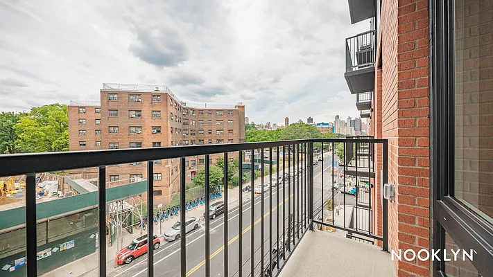 Rented by Nooklyn NYC LLC | media 84