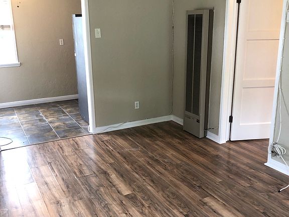 5th image of 1747 N Hollywood Way #1747