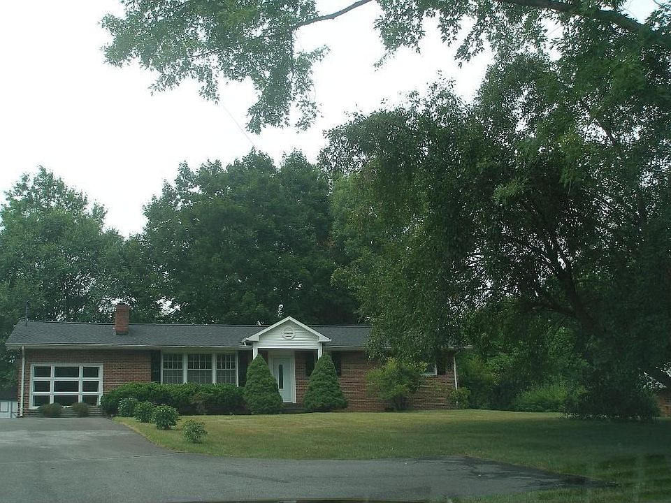 1st image of 606 Mountcastle Dr