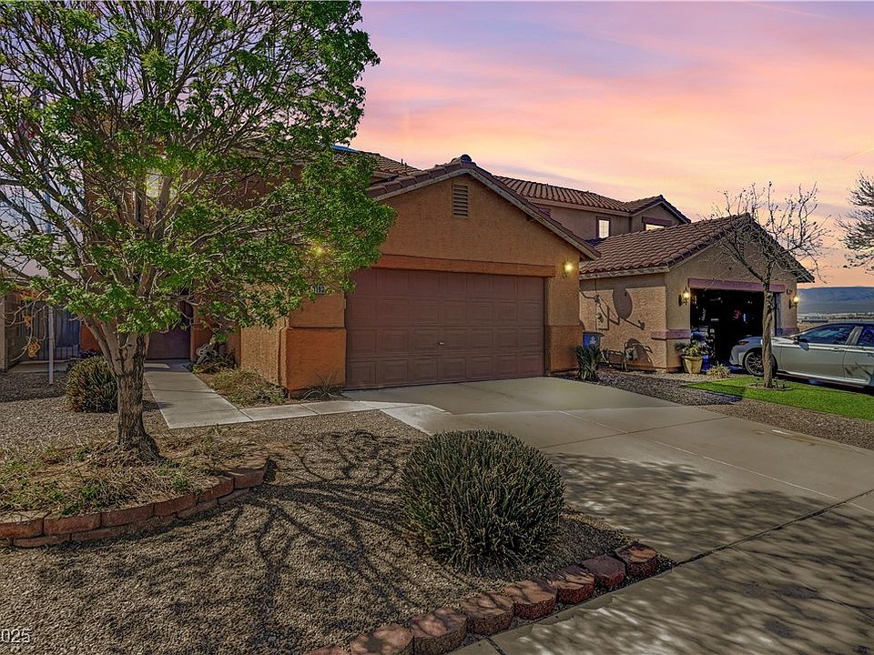 1st image of 3193 Emerald Creek Dr