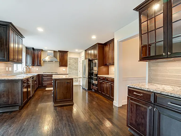 11410 Avant Ln — Photo 12