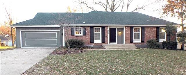 1st image of 705 W Country Ln