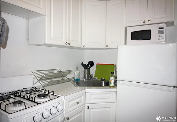 Rented by Oxford Property Group | media 29