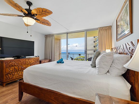 4th image of 4365 Lower Honoapiilani Rd #404