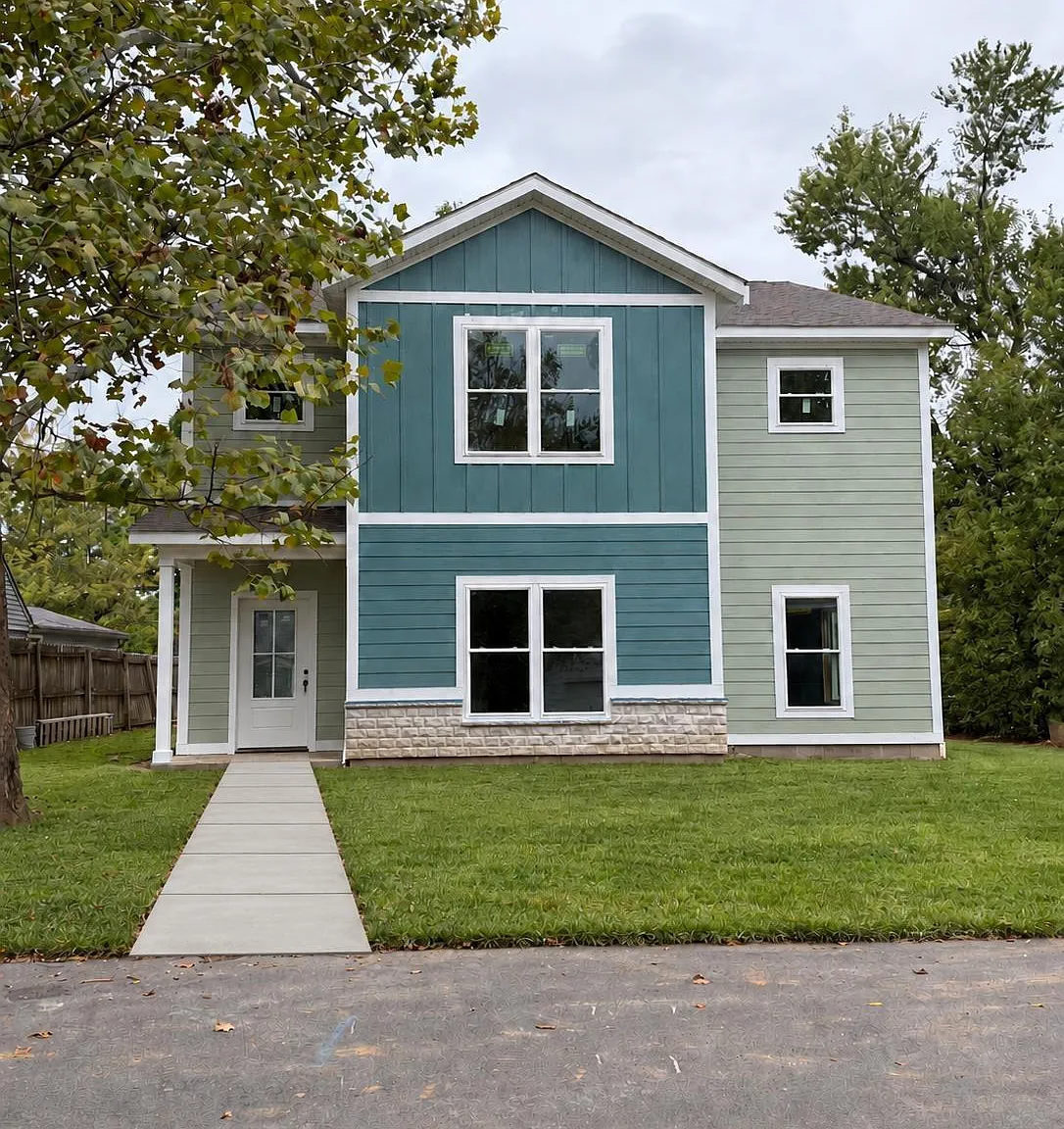 4 bed, 5.0 bath, 1880 sqft, $4,000 — Photo 1