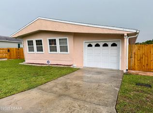 2010 Hickorywood Dr, South Daytona, FL 32119