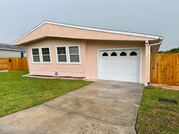 2010 Hickorywood Dr, South Daytona, FL 32119